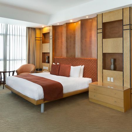 Crowne Plaza Manila Galleria By Ihg Pasig City Eksteriør bilde