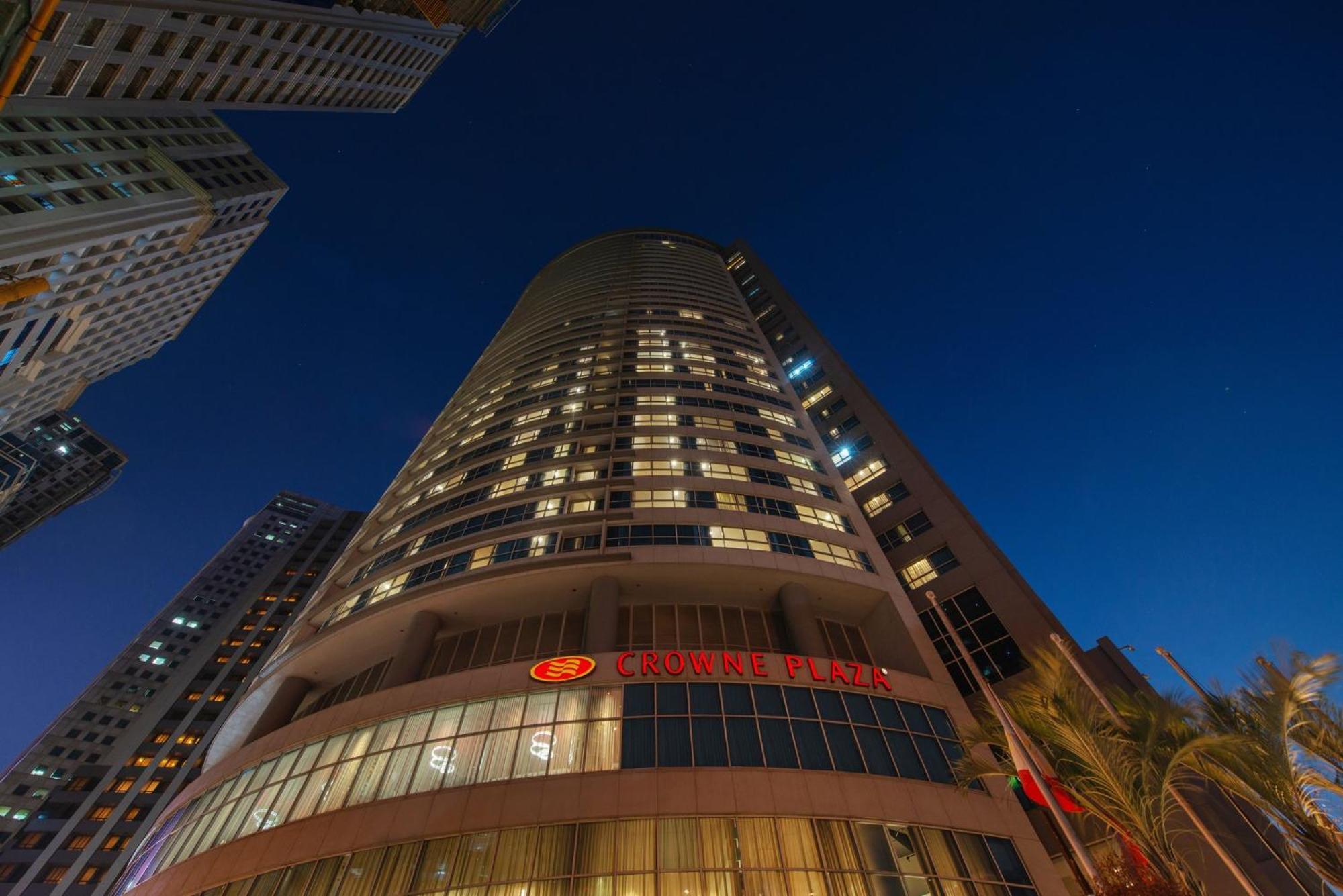 Crowne Plaza Manila Galleria By Ihg Pasig City Eksteriør bilde