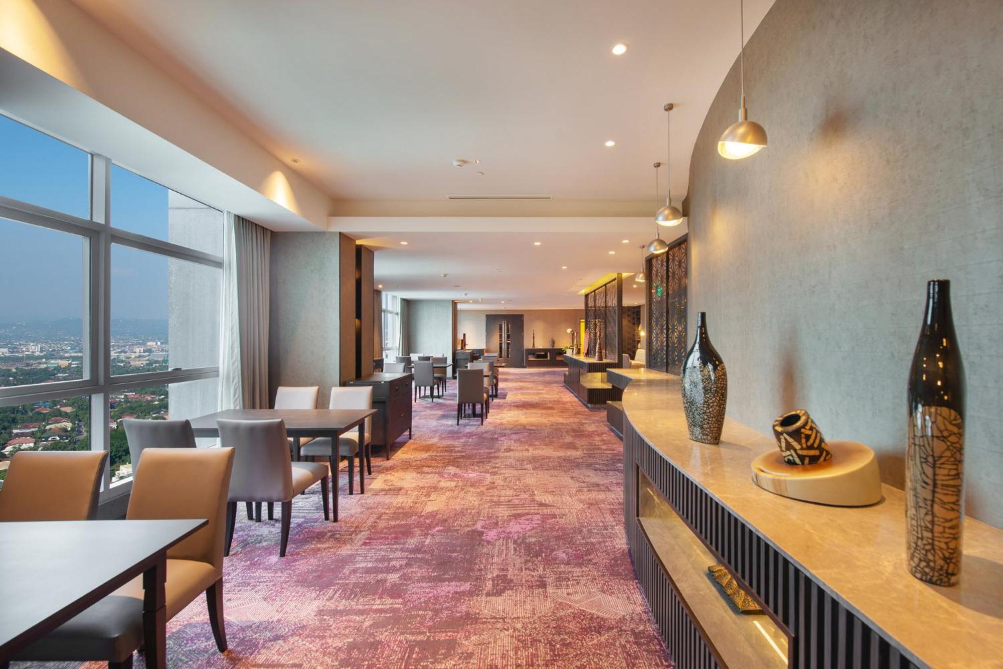 Crowne Plaza Manila Galleria By Ihg Pasig City Eksteriør bilde
