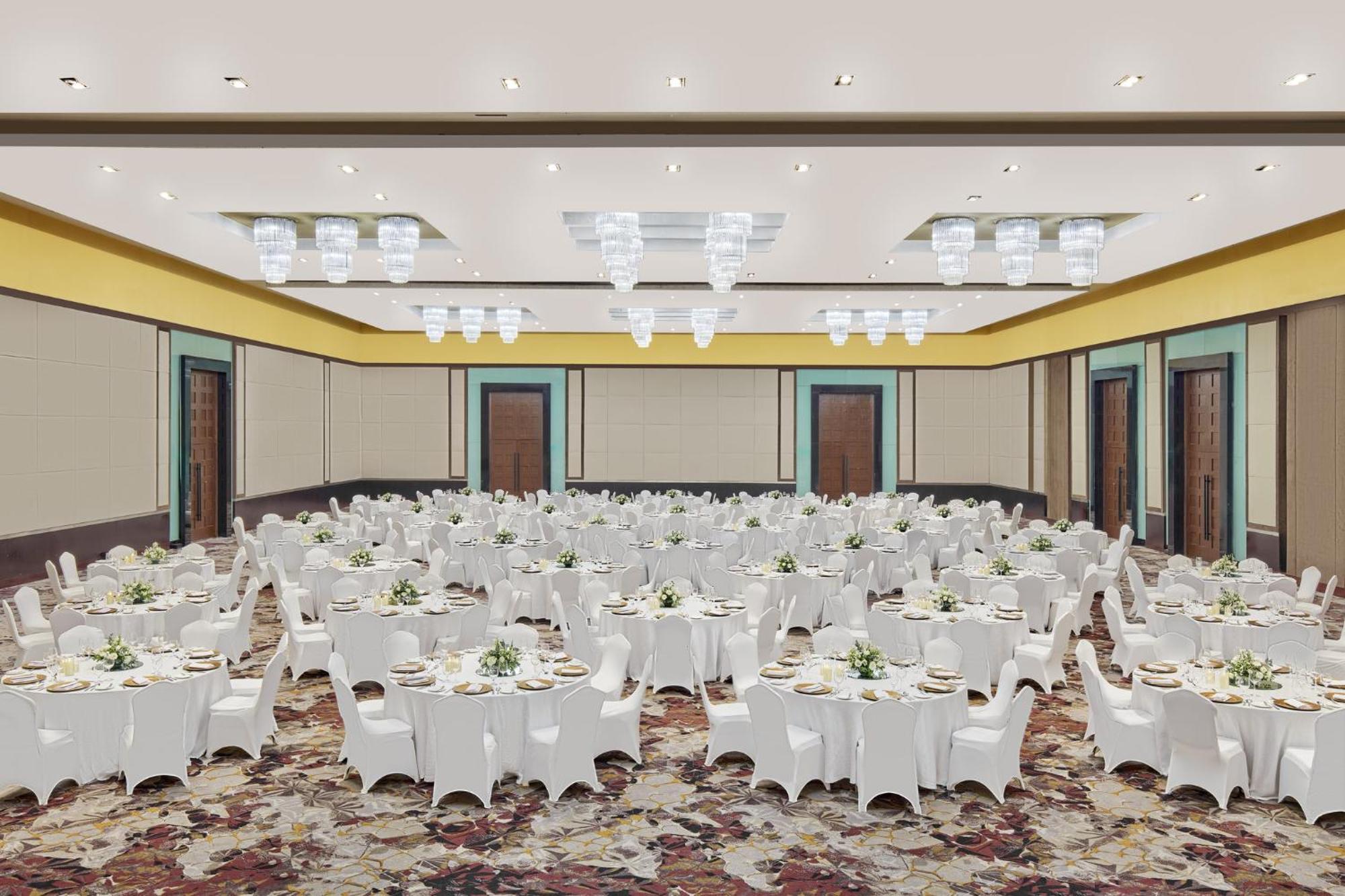 Crowne Plaza Manila Galleria By Ihg Pasig City Eksteriør bilde
