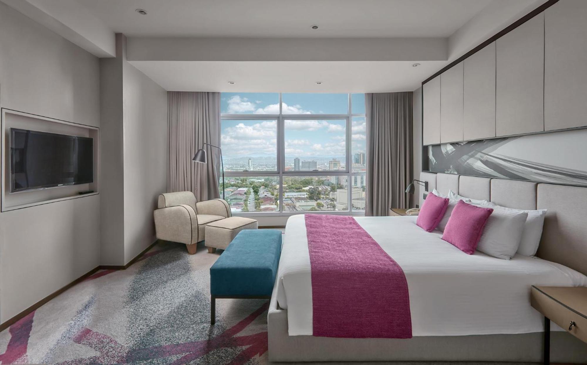 Crowne Plaza Manila Galleria By Ihg Pasig City Eksteriør bilde